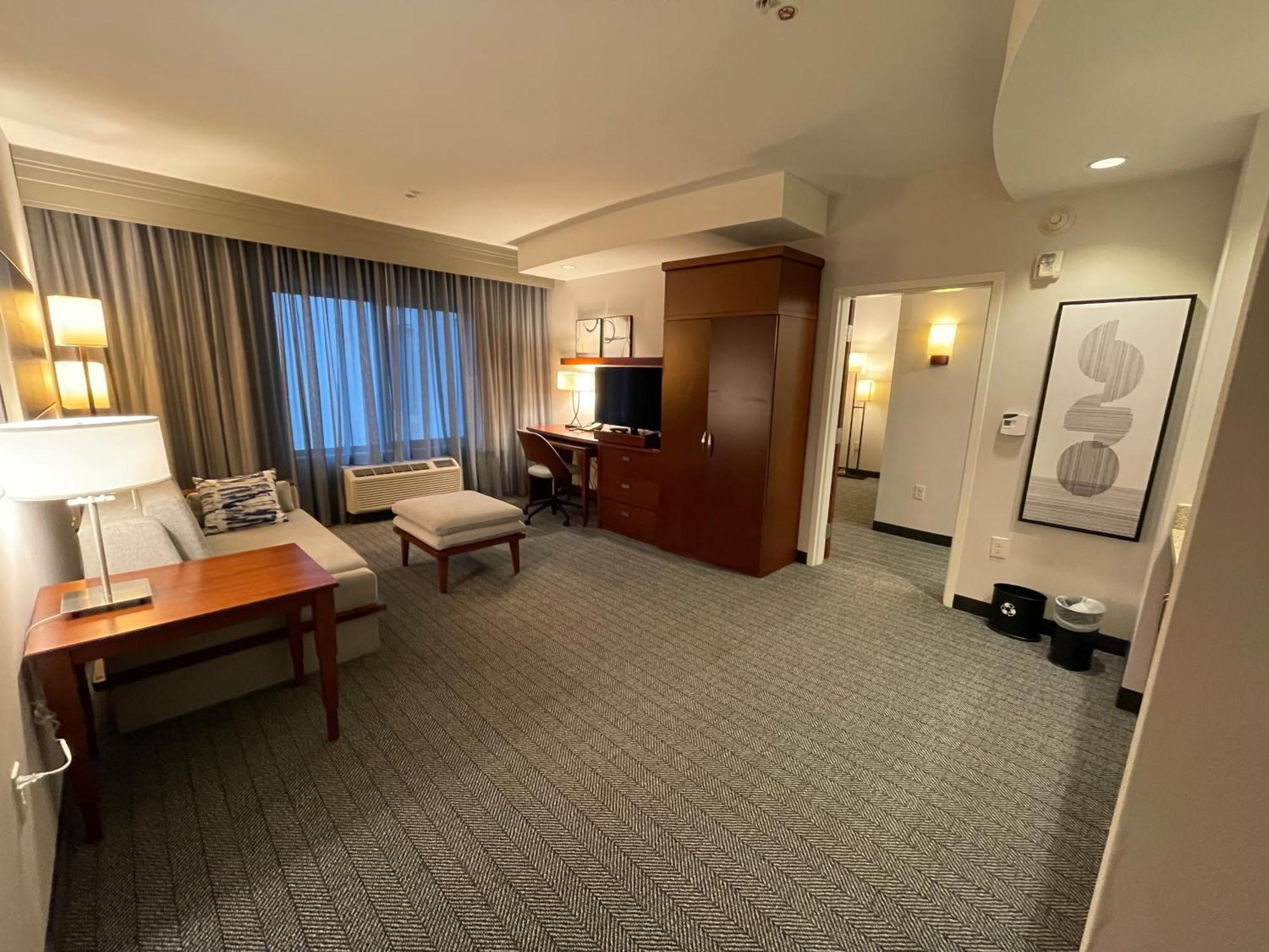 คอร์ตยาร์ด ลองบีช แอร์พอร์ต Hotel ภายนอก รูปภาพ