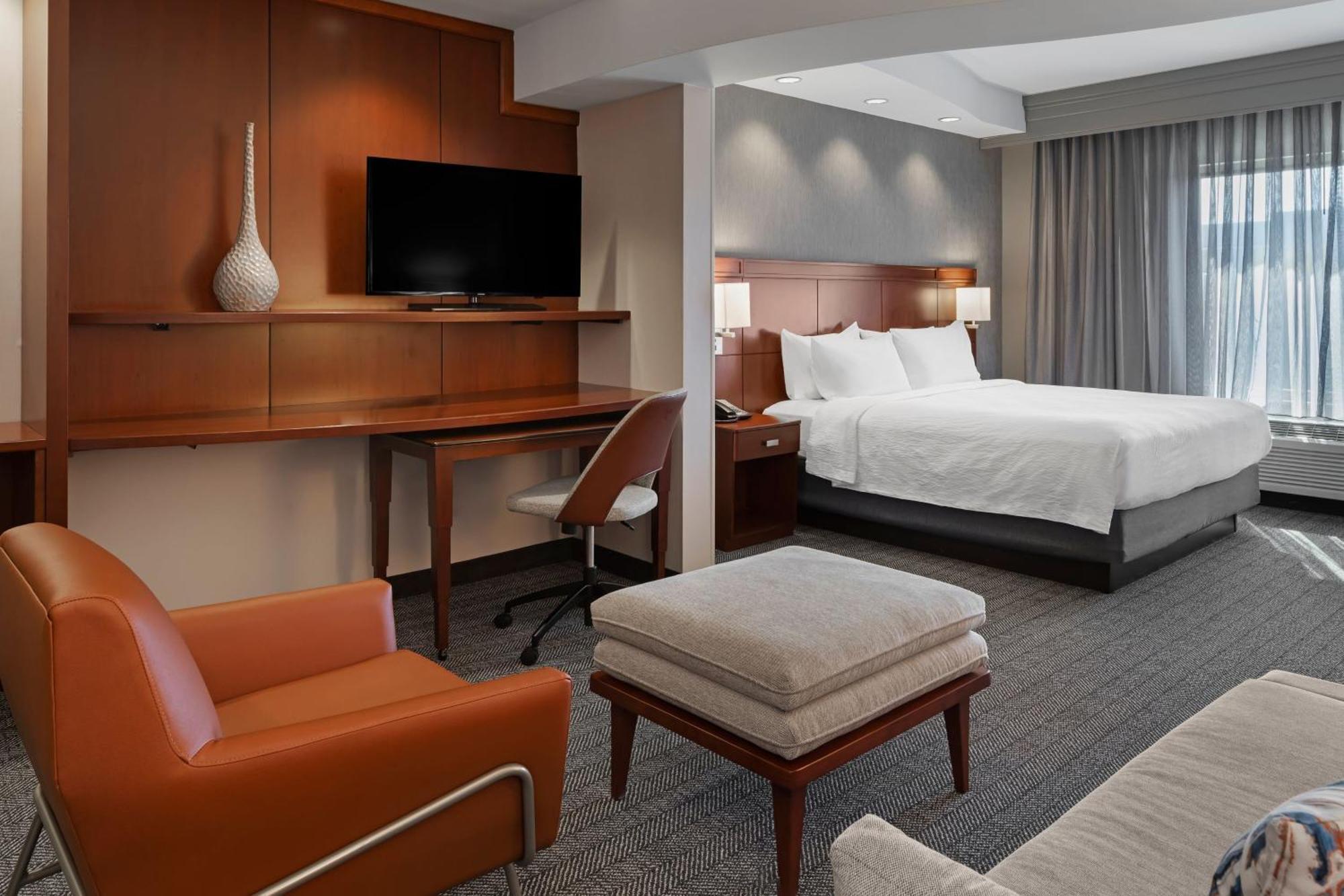 คอร์ตยาร์ด ลองบีช แอร์พอร์ต Hotel ภายนอก รูปภาพ